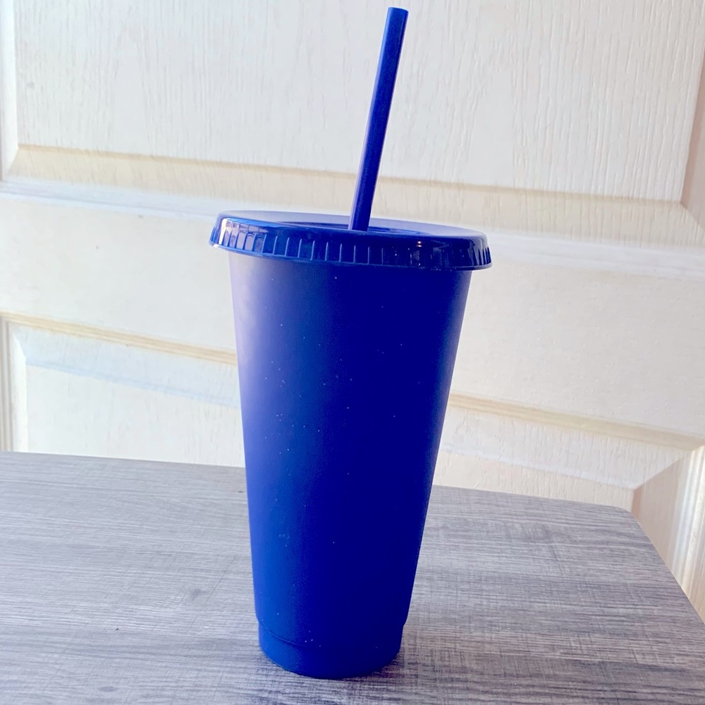 🍒🍒 24oz Blue & Glitter Tumbler